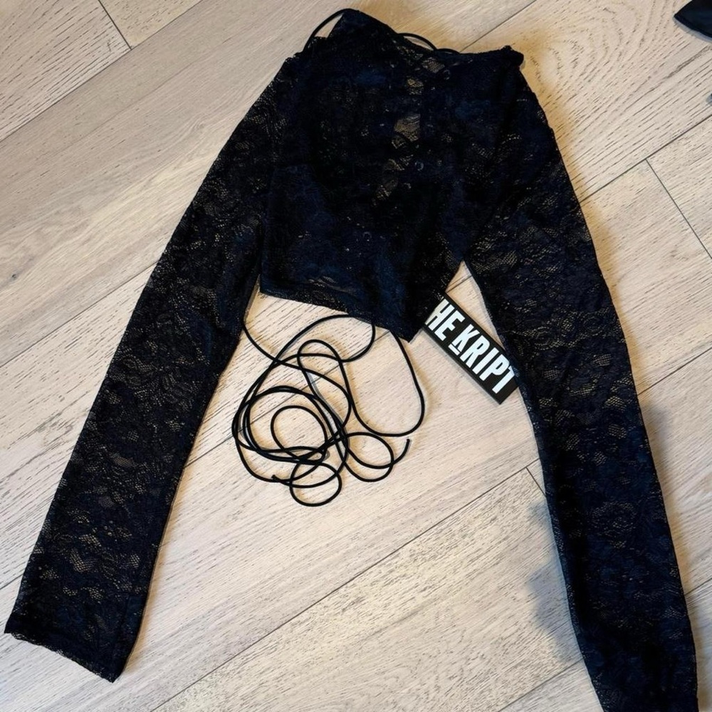 The KRIPT Black Lace-Up Corstet Style Long Sleeved Crop Top NWT